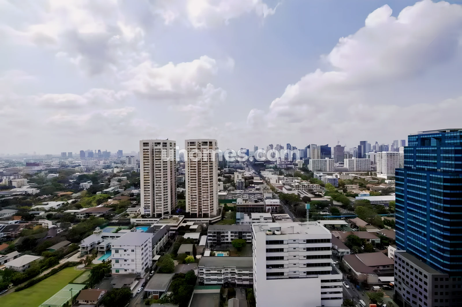 C Ekkamai Condominium